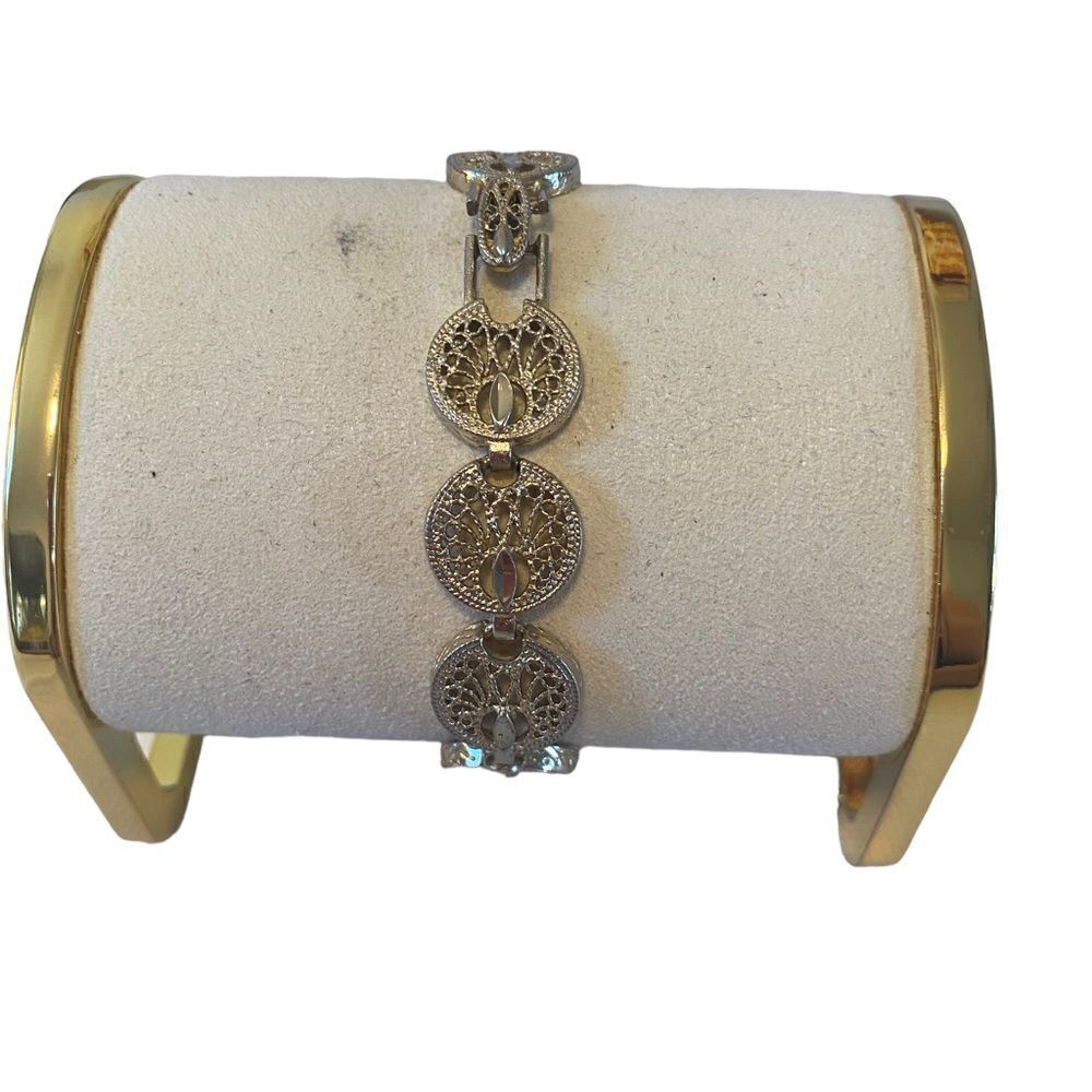 Delicate Looking Vintagelaceinspiredjeweledbracel… - image 3